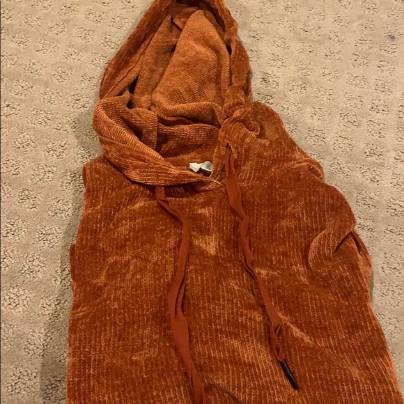 Velour burnt orange cropped sweater - Picture 2 of 3